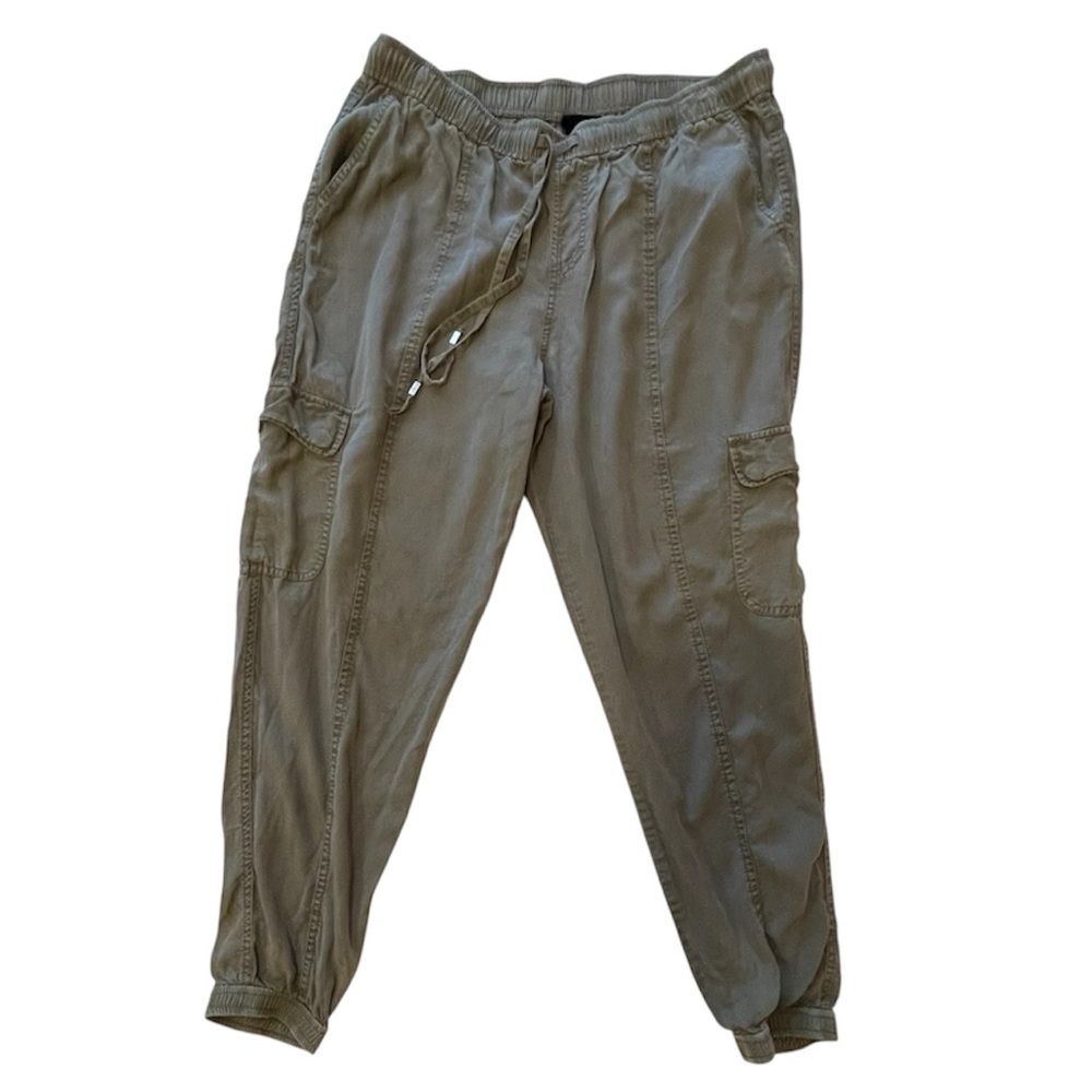 Mossimo Supply Co. Women's Olive Cargo Pants Sz L